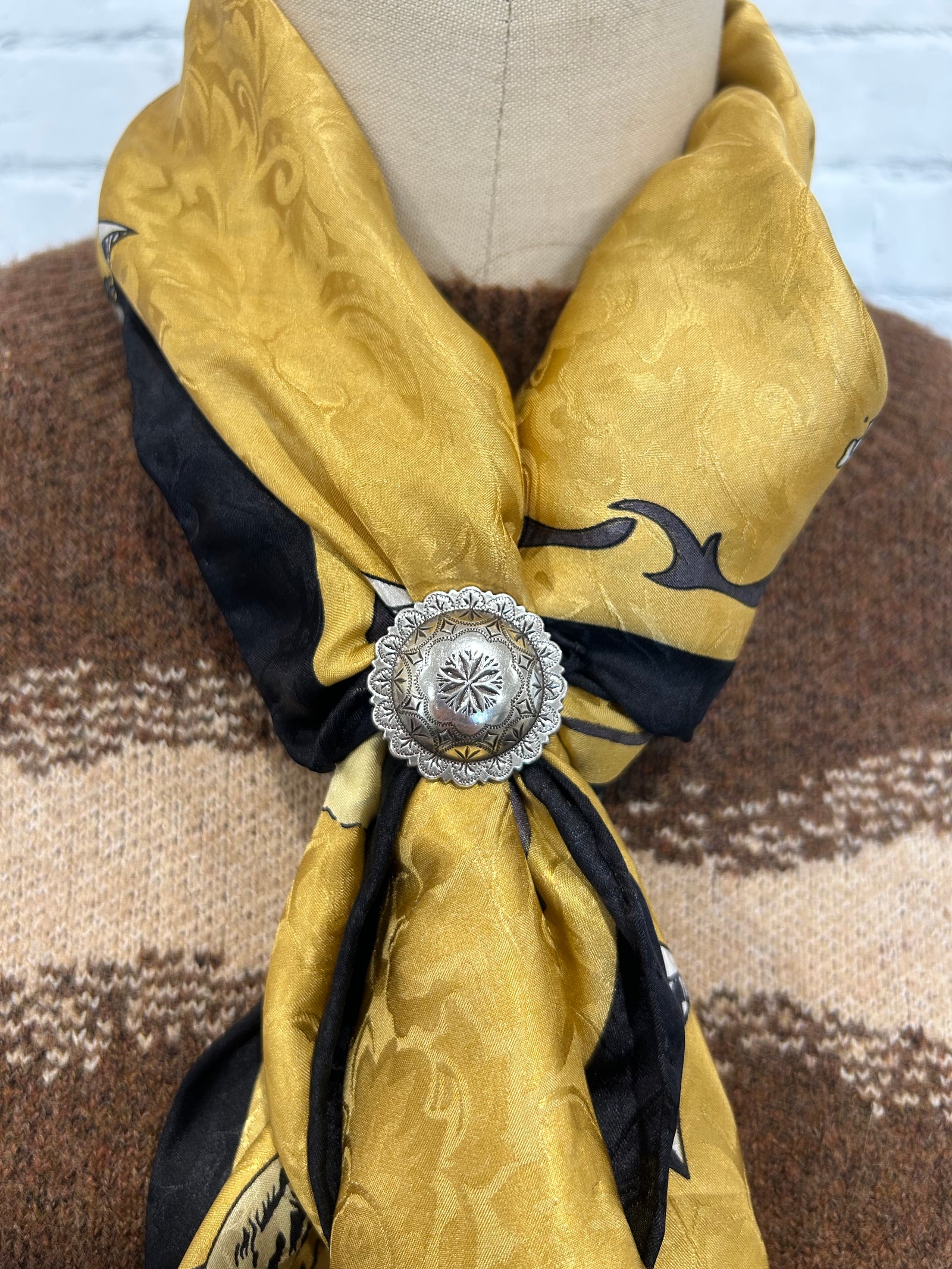 Gallup Lace Scarf Slider