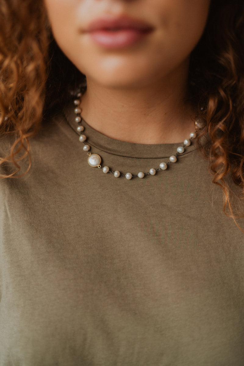 Saundra Necklace | Pearl