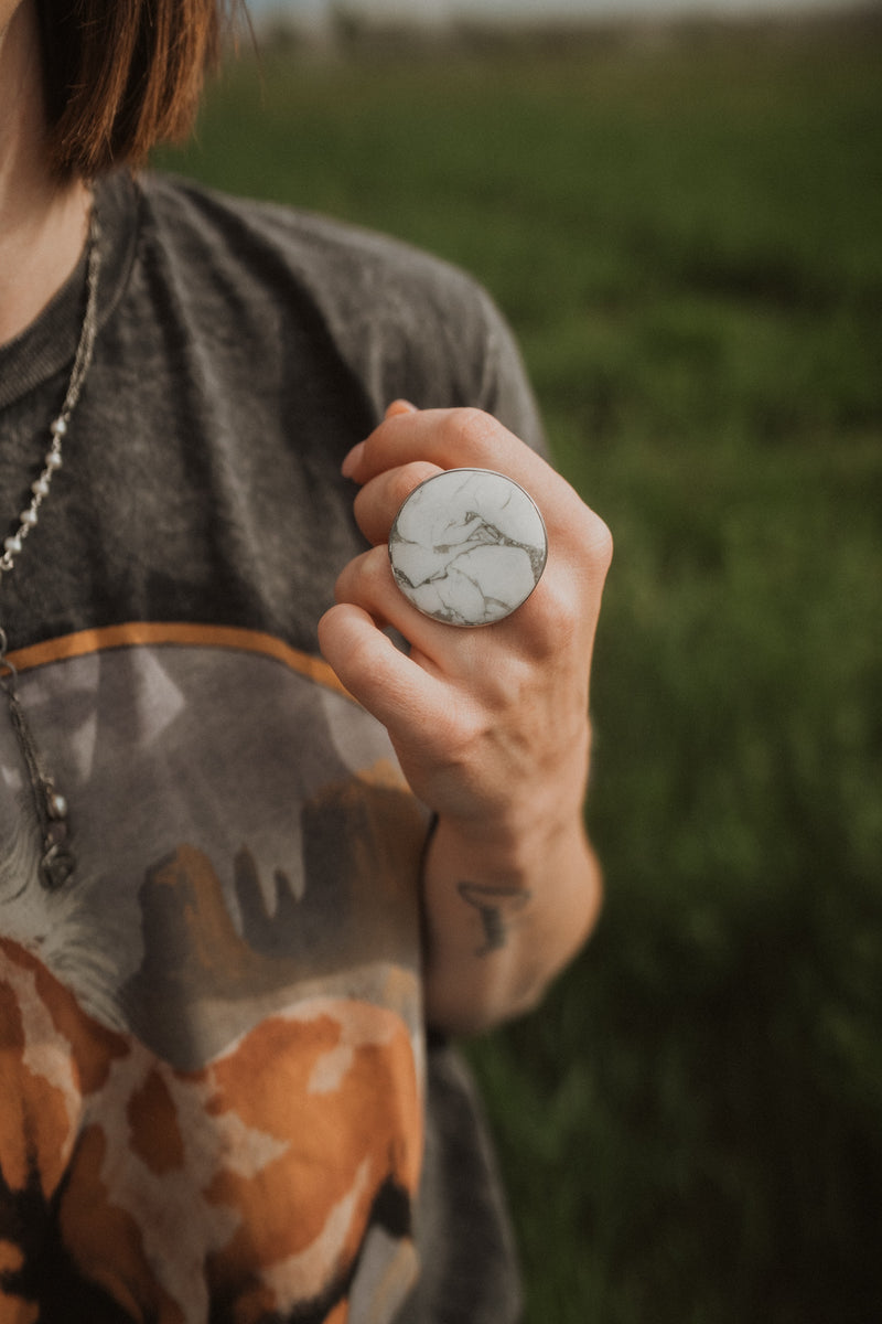 Desmond Ring | Howlite