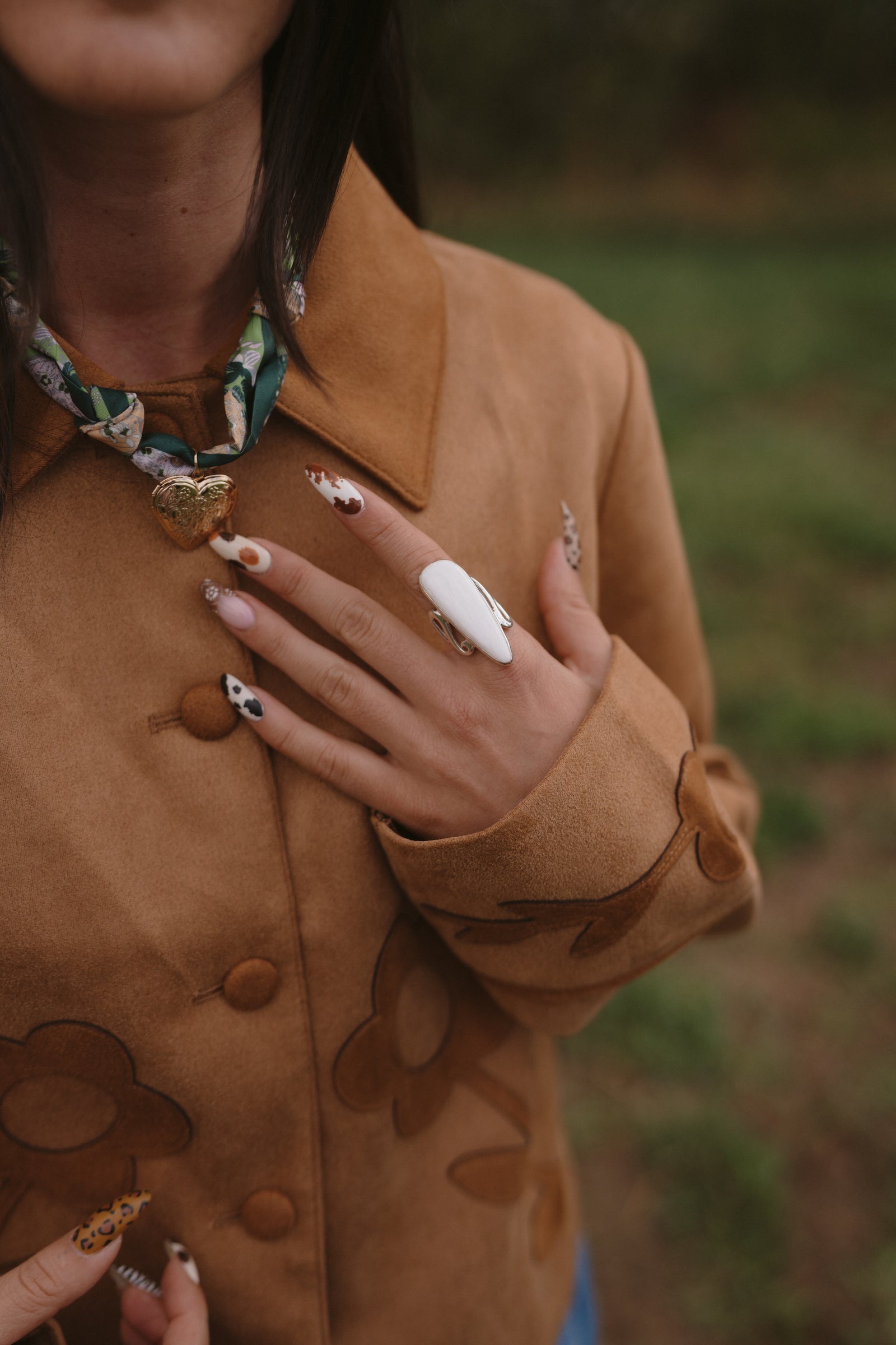 Henrietta Ring | Scolecite