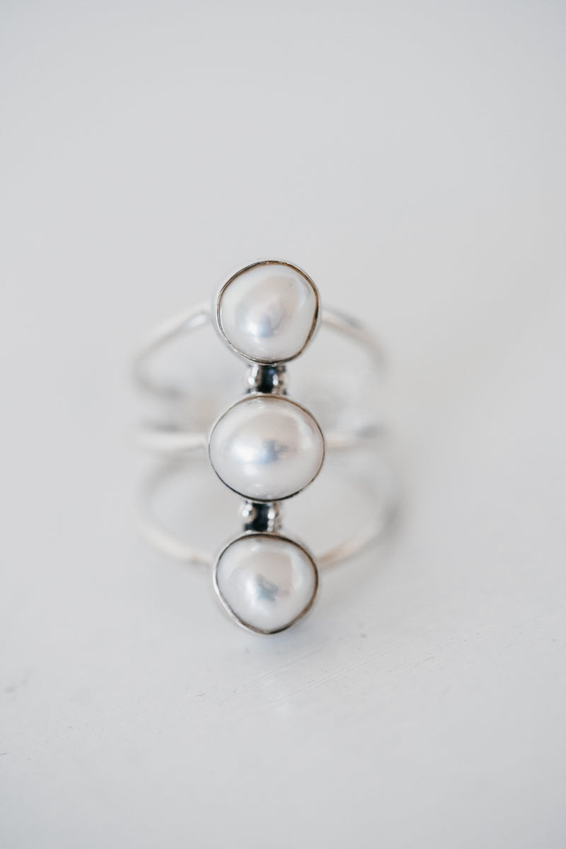Wescott Ring | Pearl