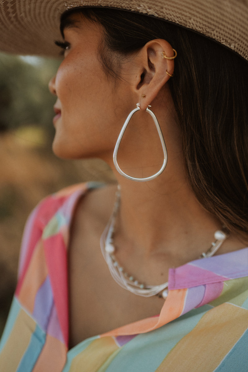 Leon Earrings | Teardrop