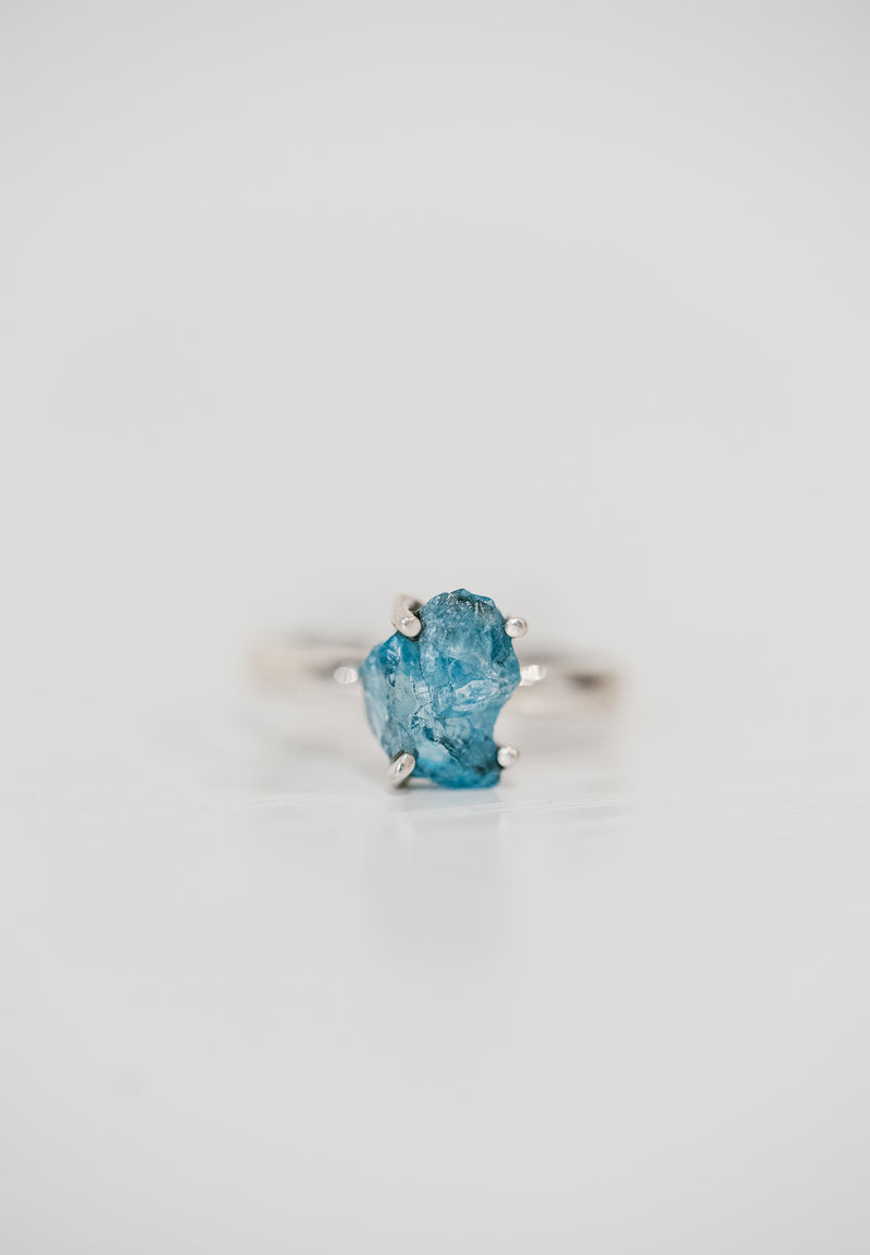 Eleanor Ring | Blue Apatite