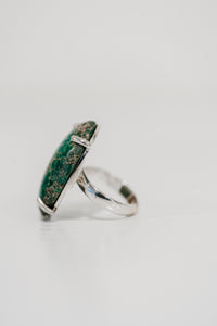 Niccola Ring | Green Varasite