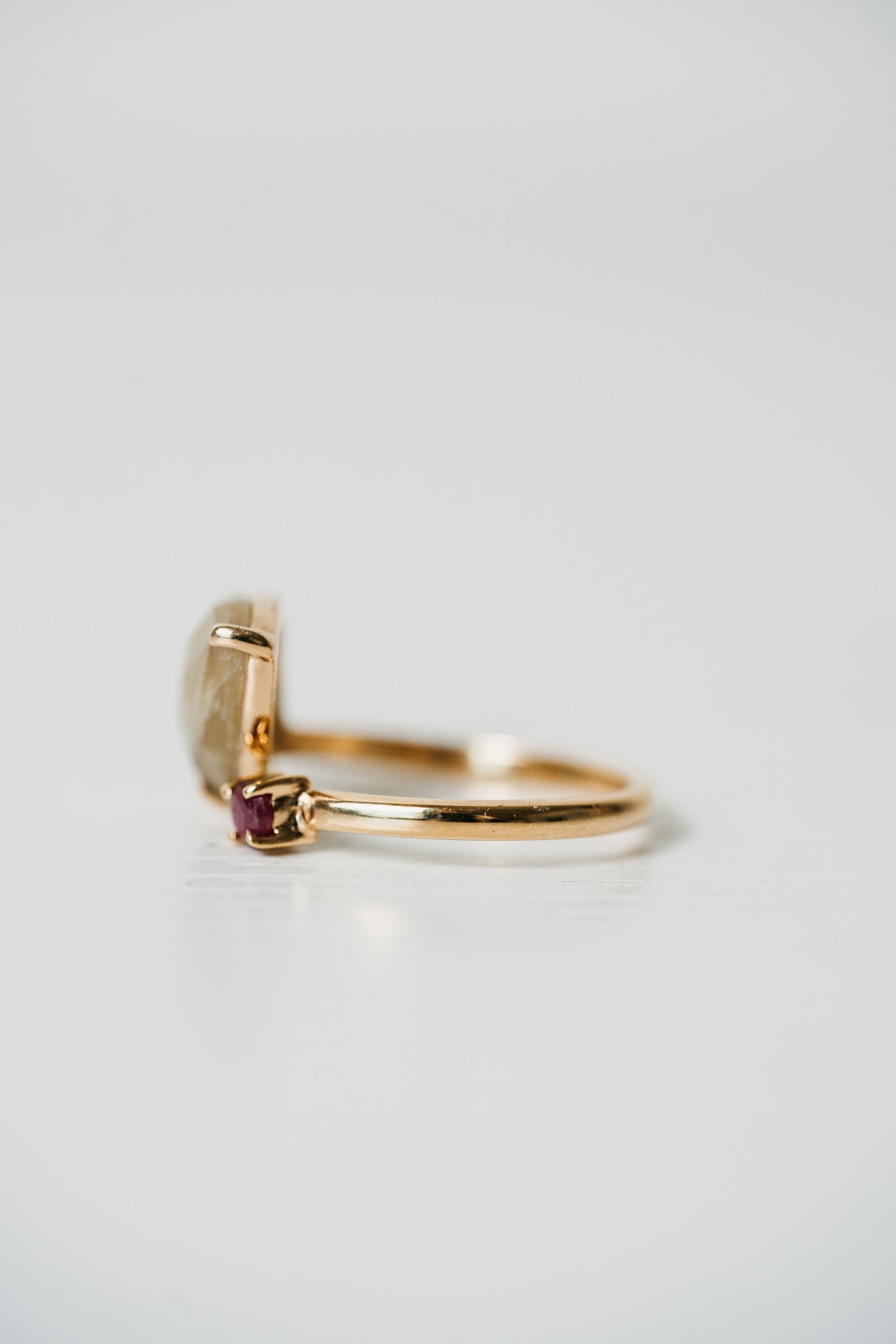 Seashore Ring | Ruby + Multi Sapphire