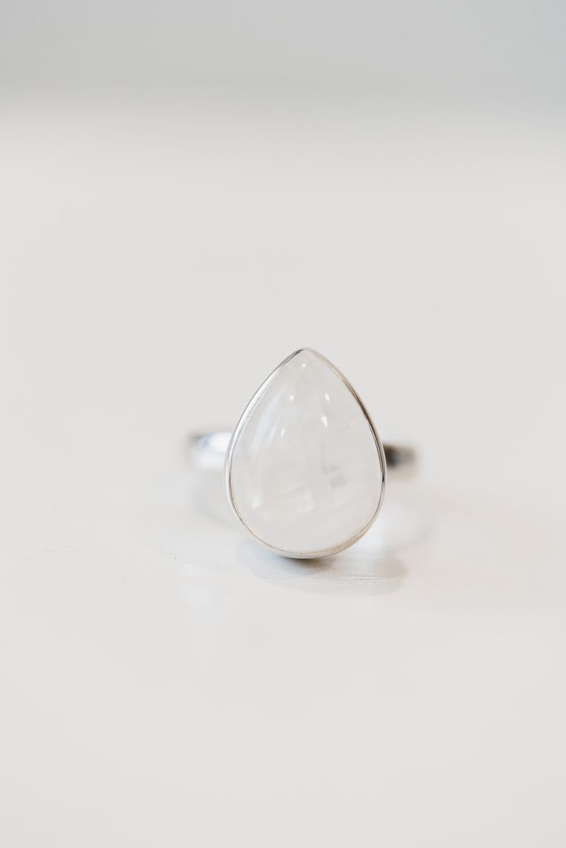 Mika Ring | Rainbow Moonstone