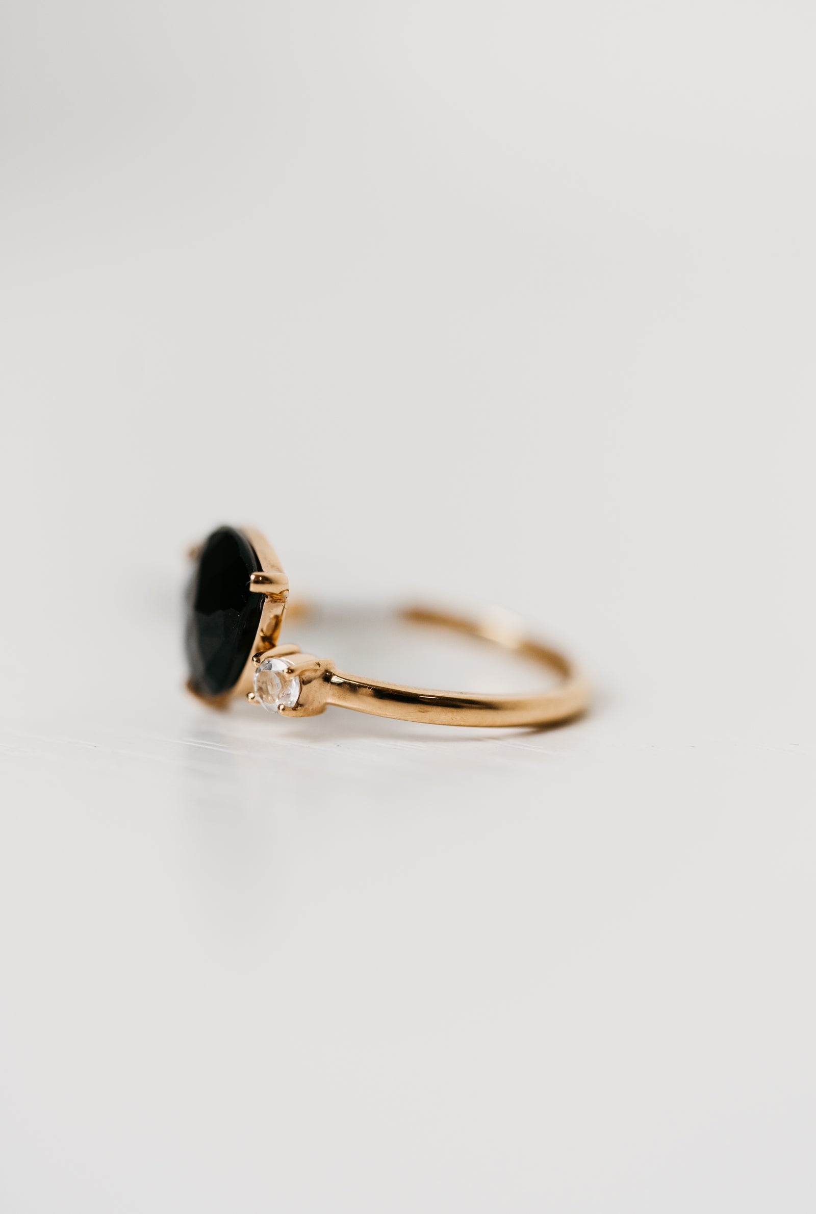 Seashore Ring | Black Spinel + Crystal
