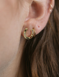 Addi Horseshoe Studs