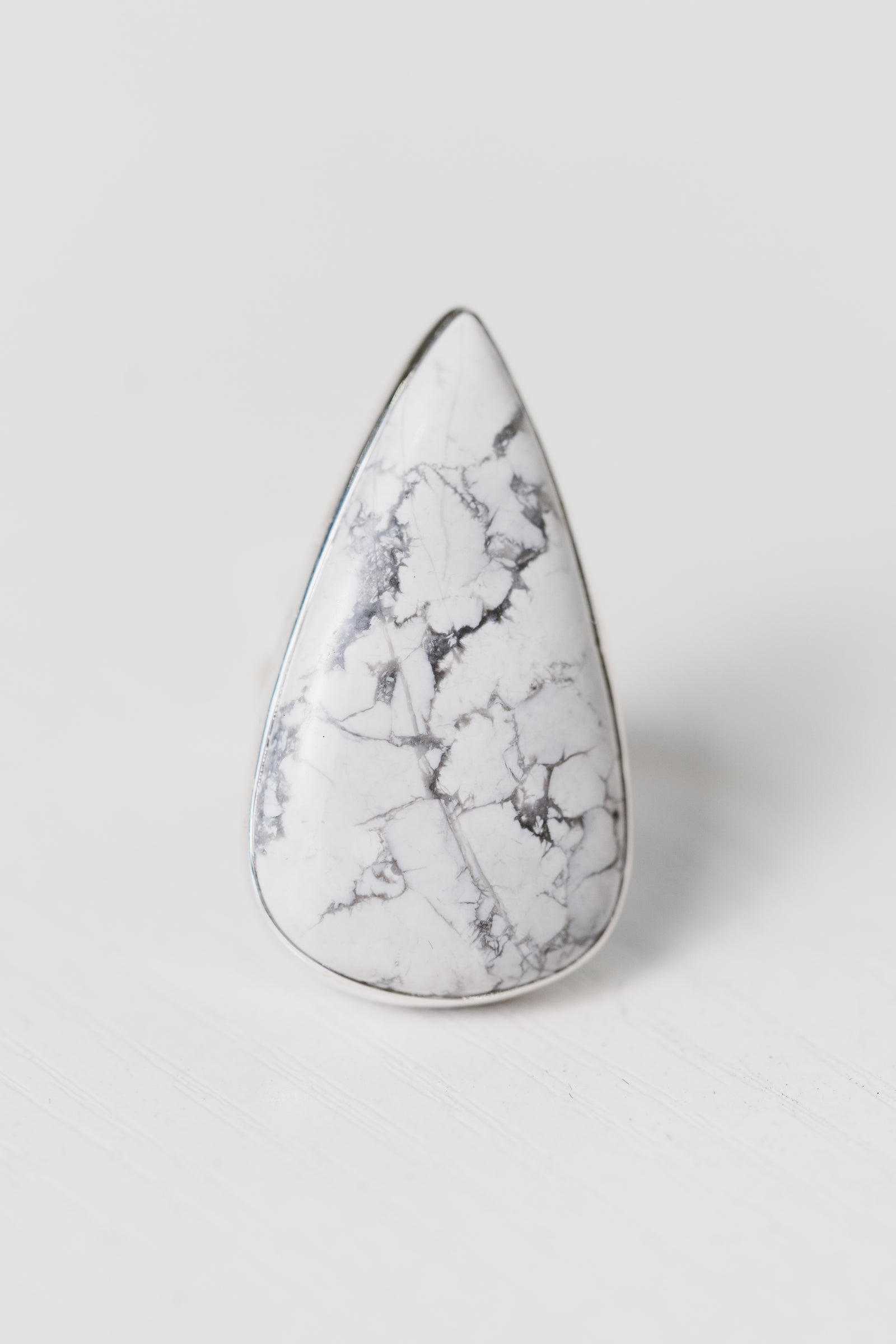 Lindsay Ring | #2 | Howlite