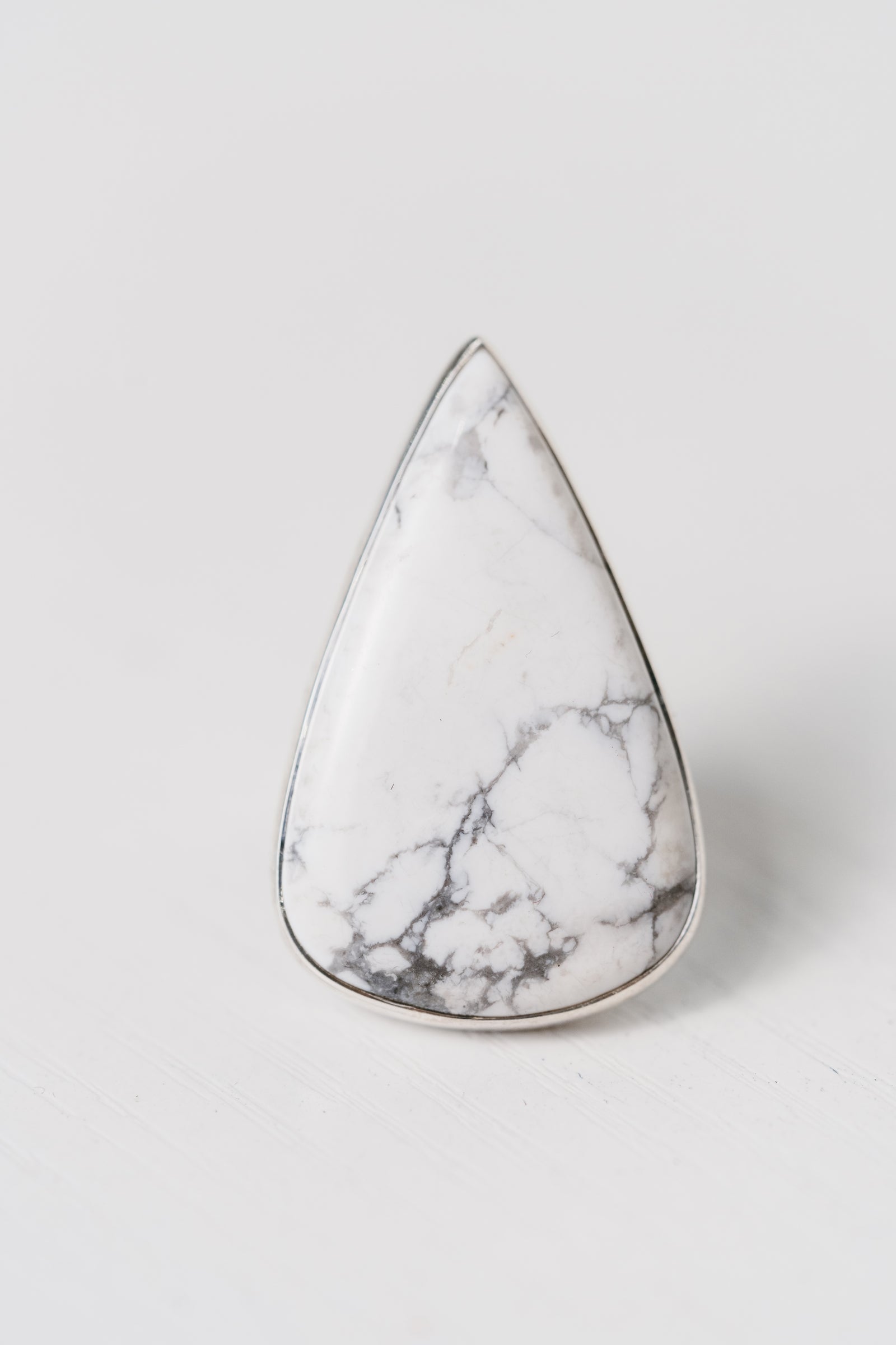 Lindsay Ring | #2 | Howlite