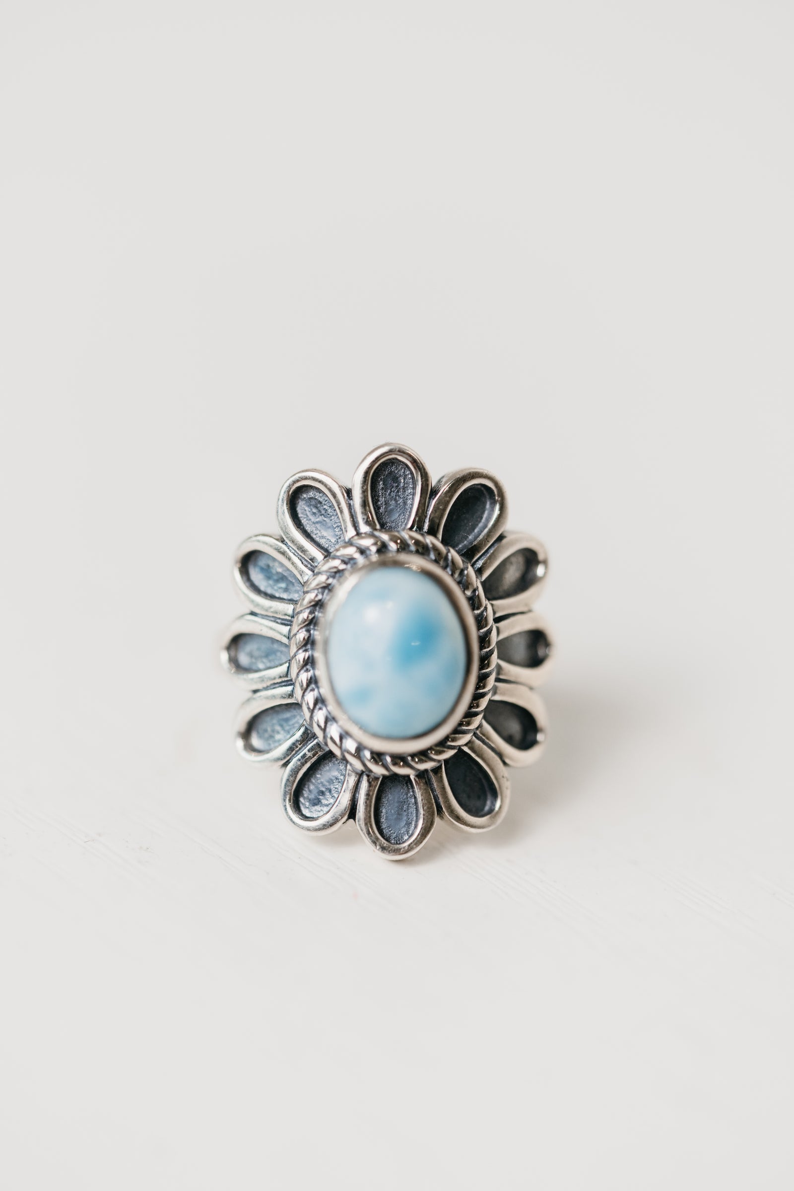 Begonia Ring | Larimar