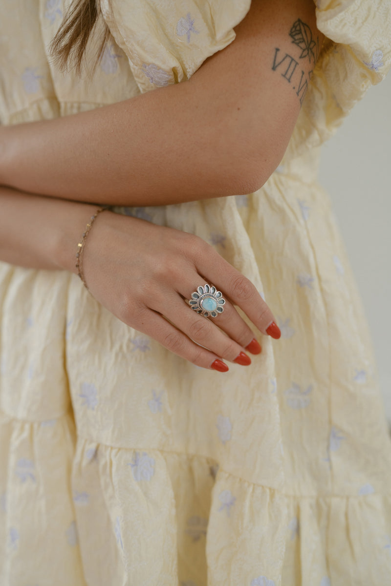 Begonia Ring | Larimar