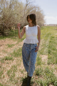 QT Flower Barrel Jeans
