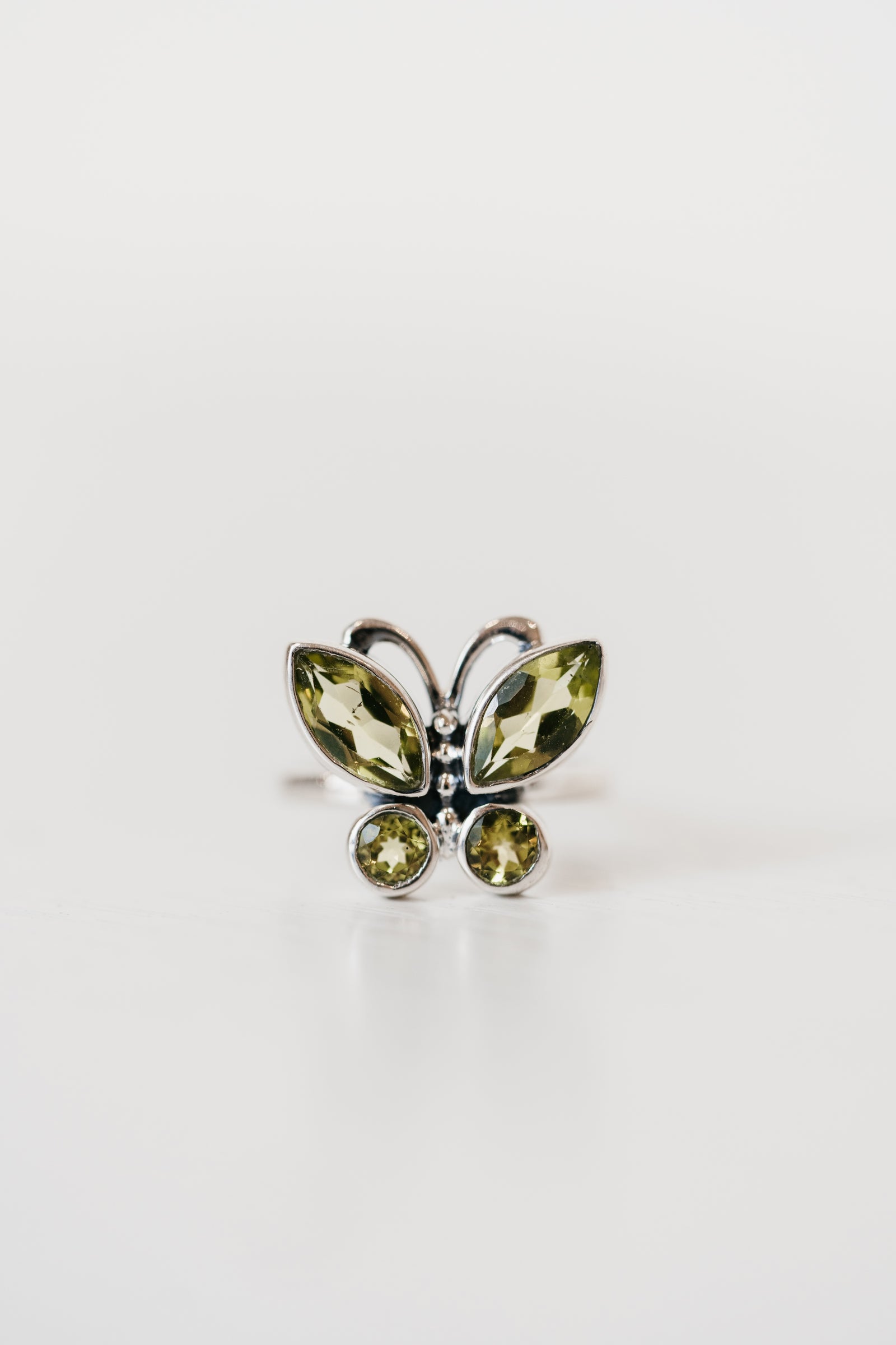 Flutter Ring | Green Peridot