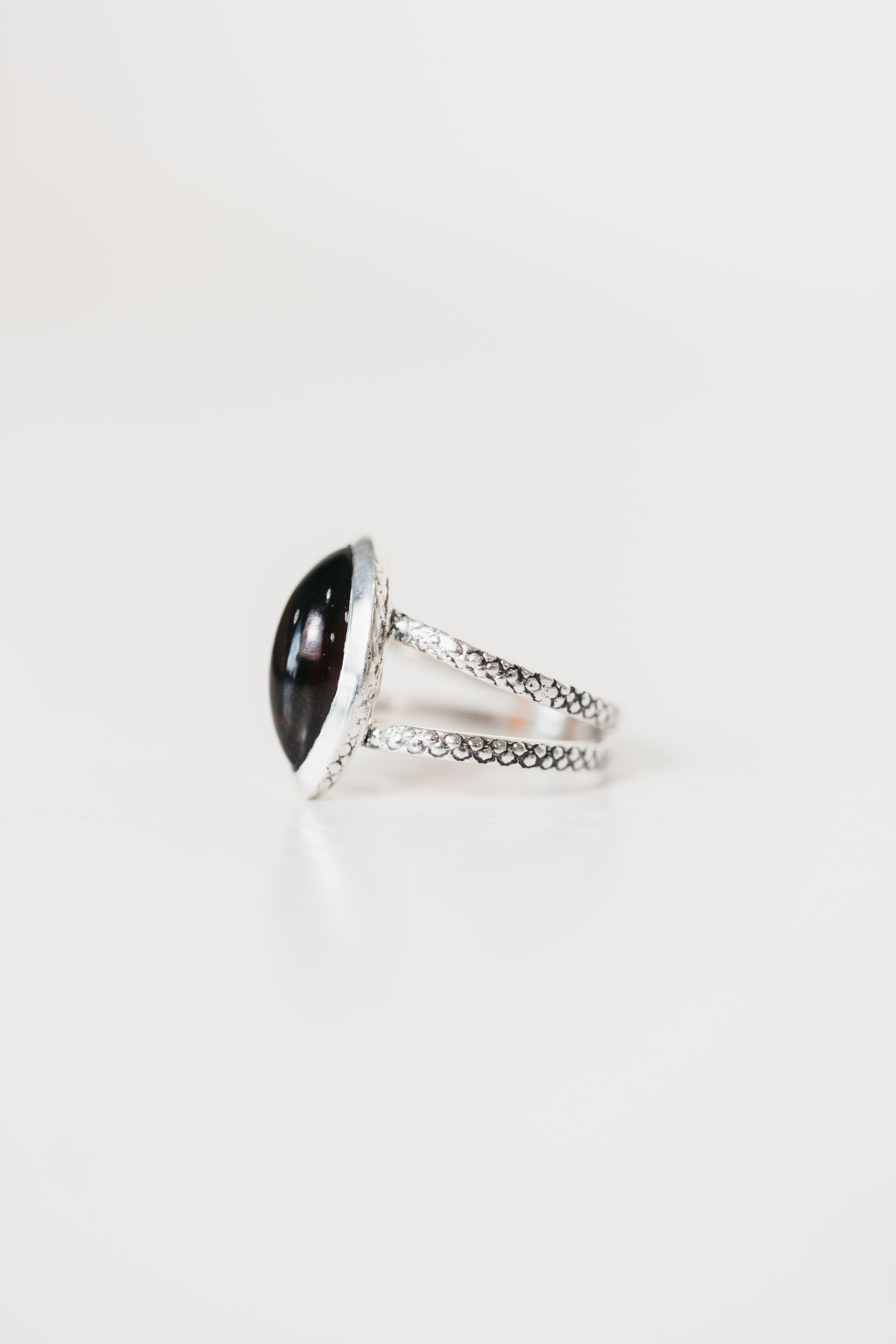 Lima Ring | Hassonite