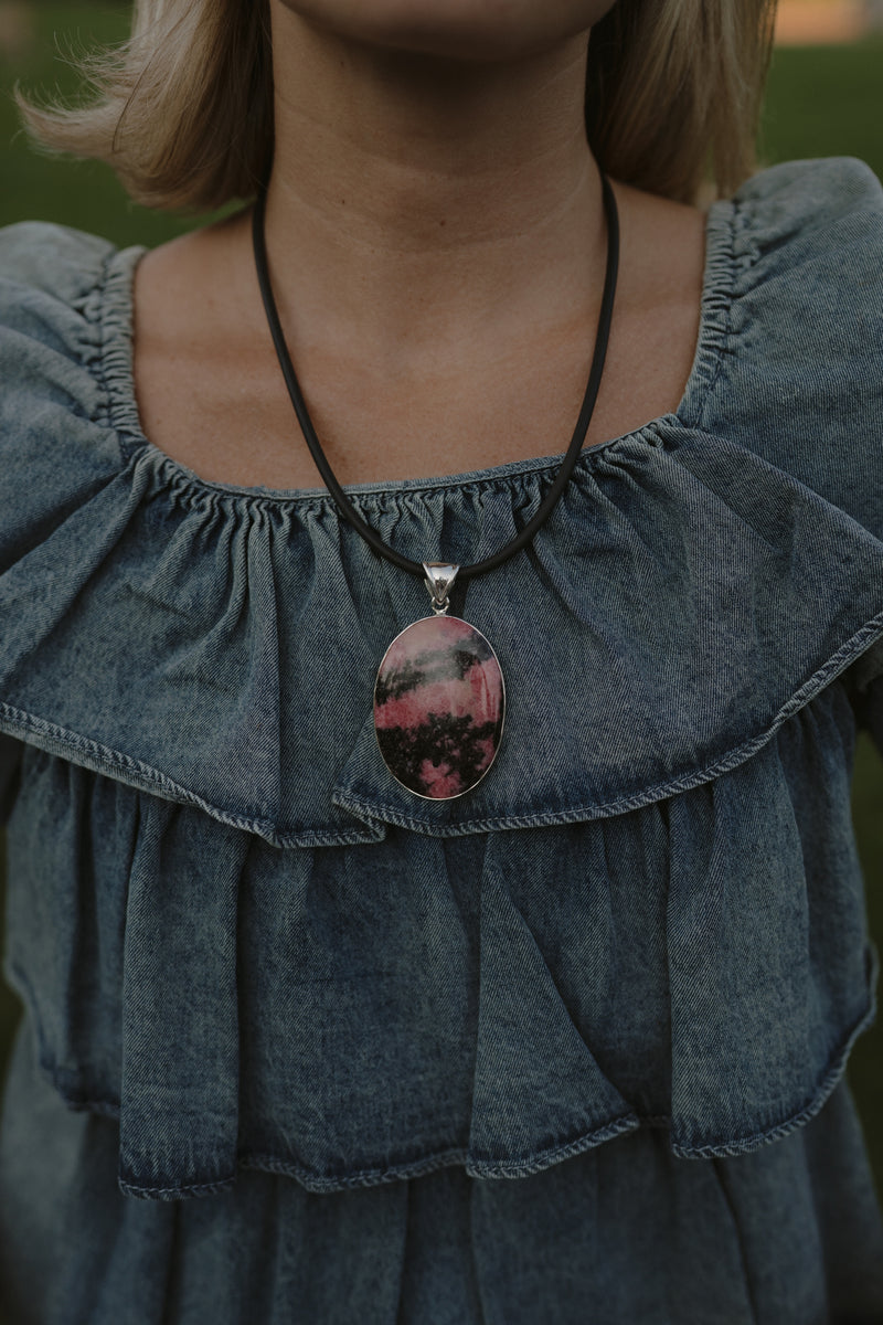 Juna Necklace