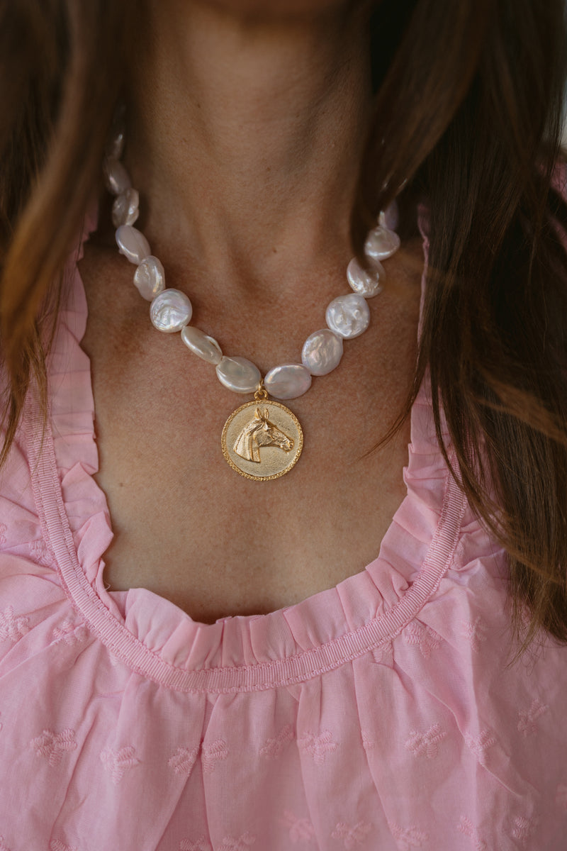El Caballo Necklace | Flat Pearl