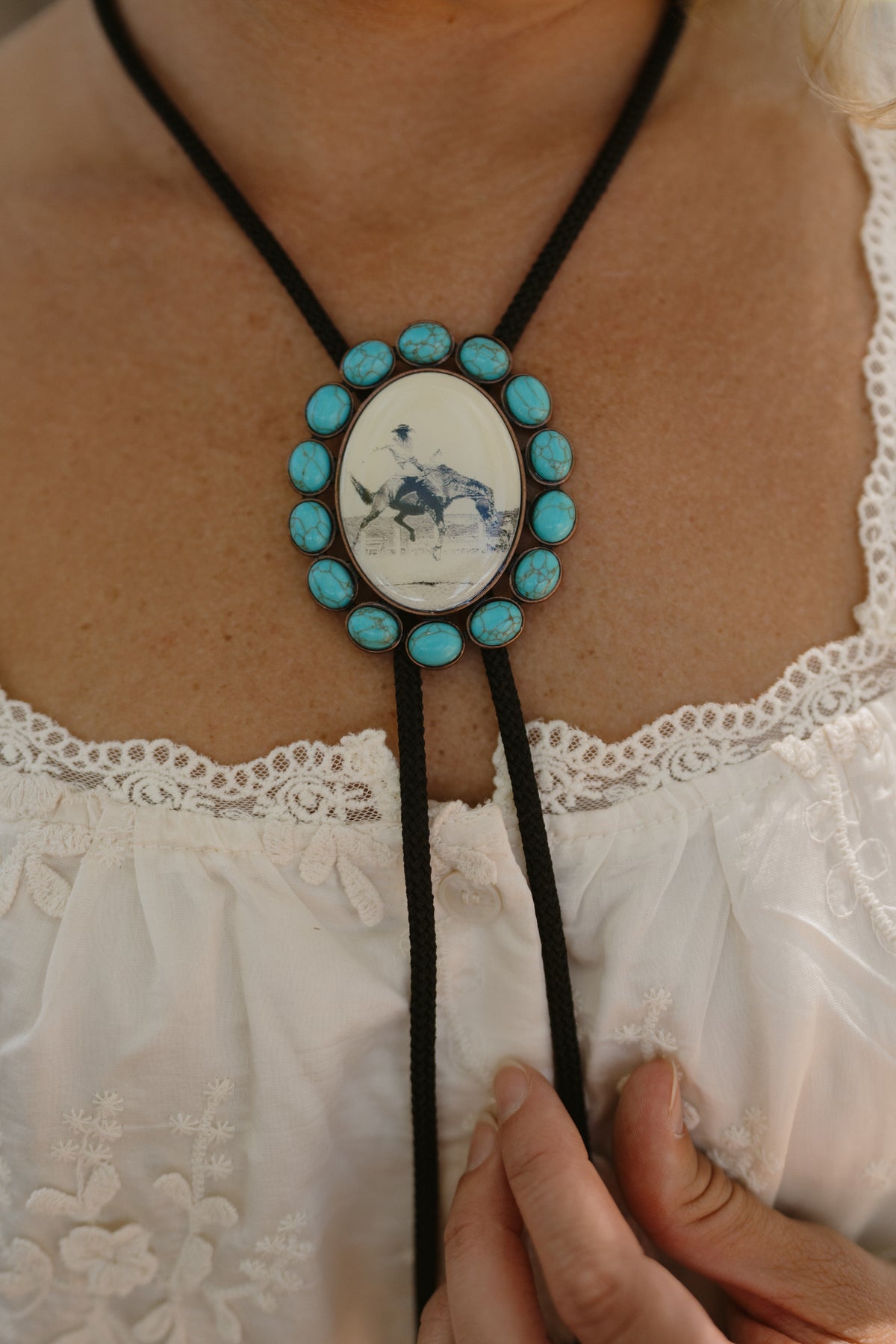 Turquoise Bogan Bolo Tie