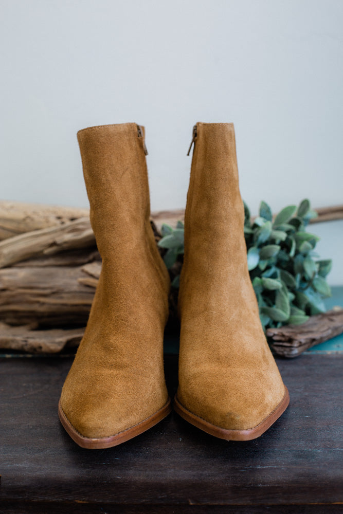 Fawn deals suede boots