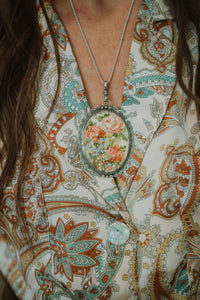 Shirl Necklace