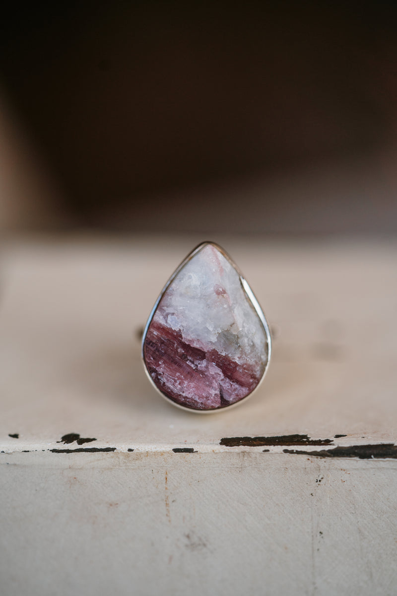 Britty Ring | Teardrop | Pink Tourmaline Quartz