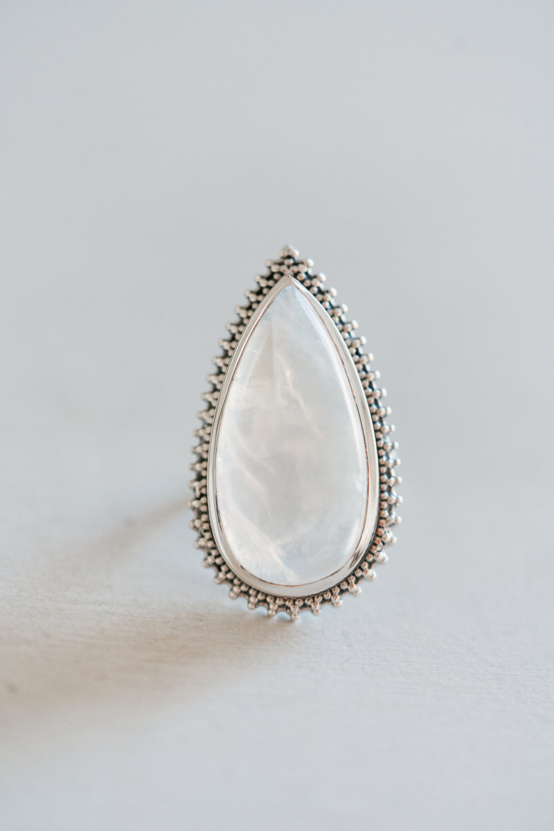 Pierre Ring | Rainbow Moonstone