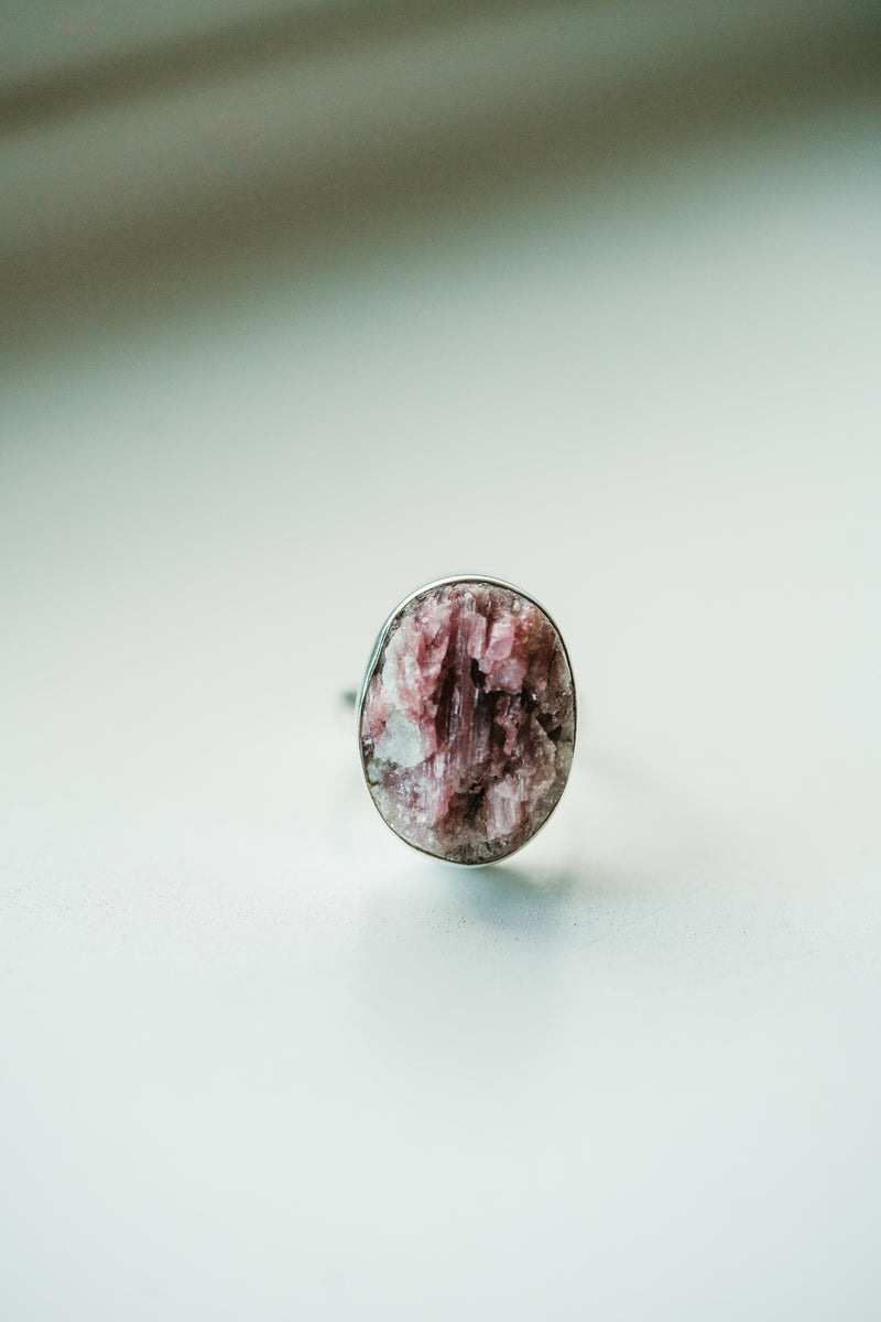 Britty Ring | Oval | Pink Tourmaline Quartz