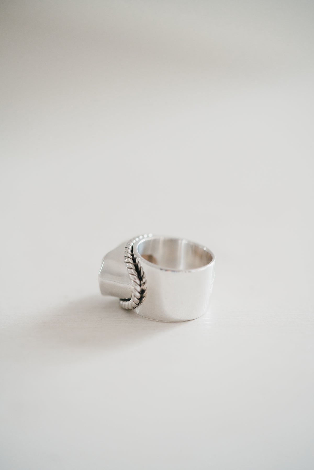 Luxe Ring | Pearl