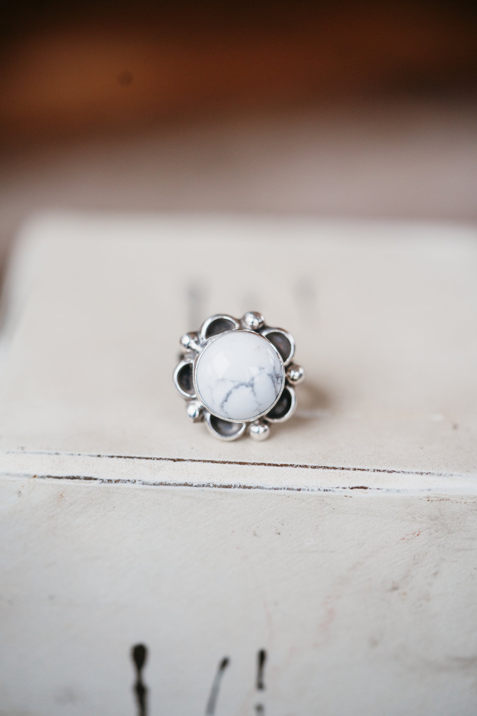 Cloy Ring | Howlite