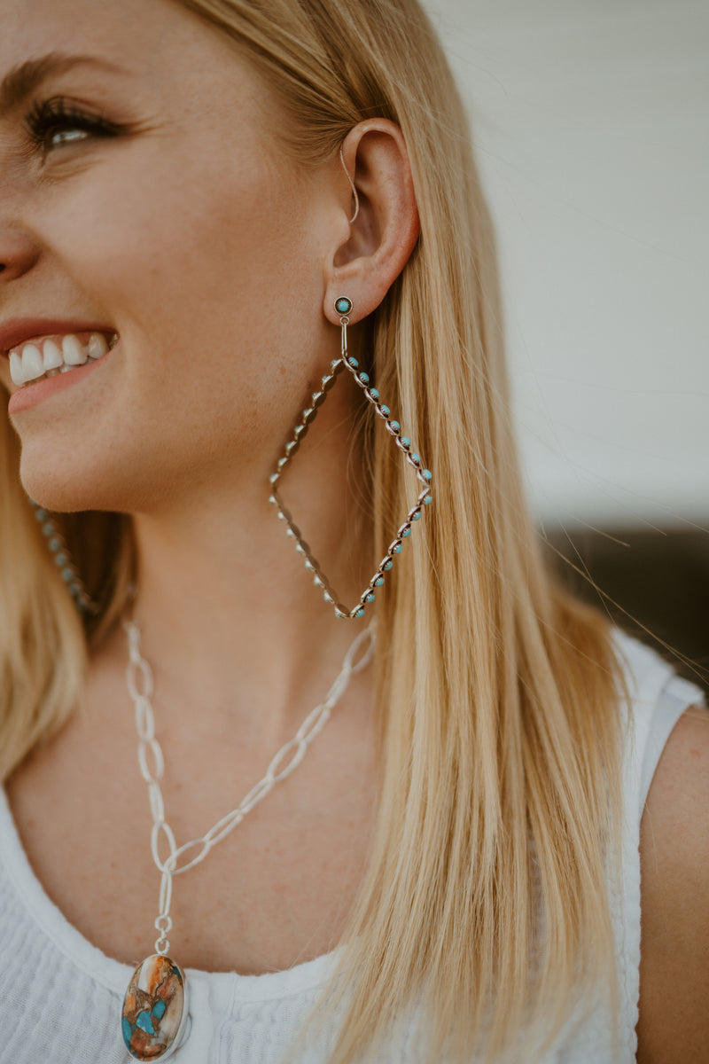 Betsy Earrings | Diamond