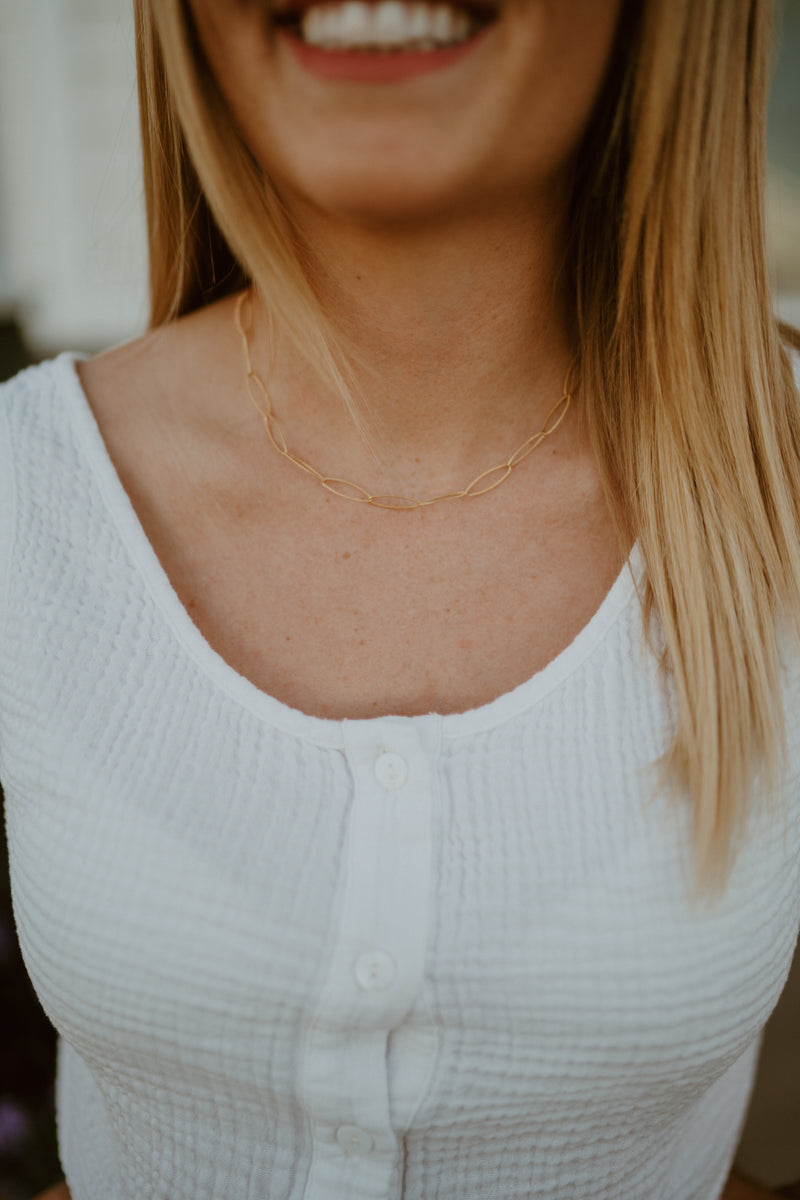 Etched Shelly Necklace