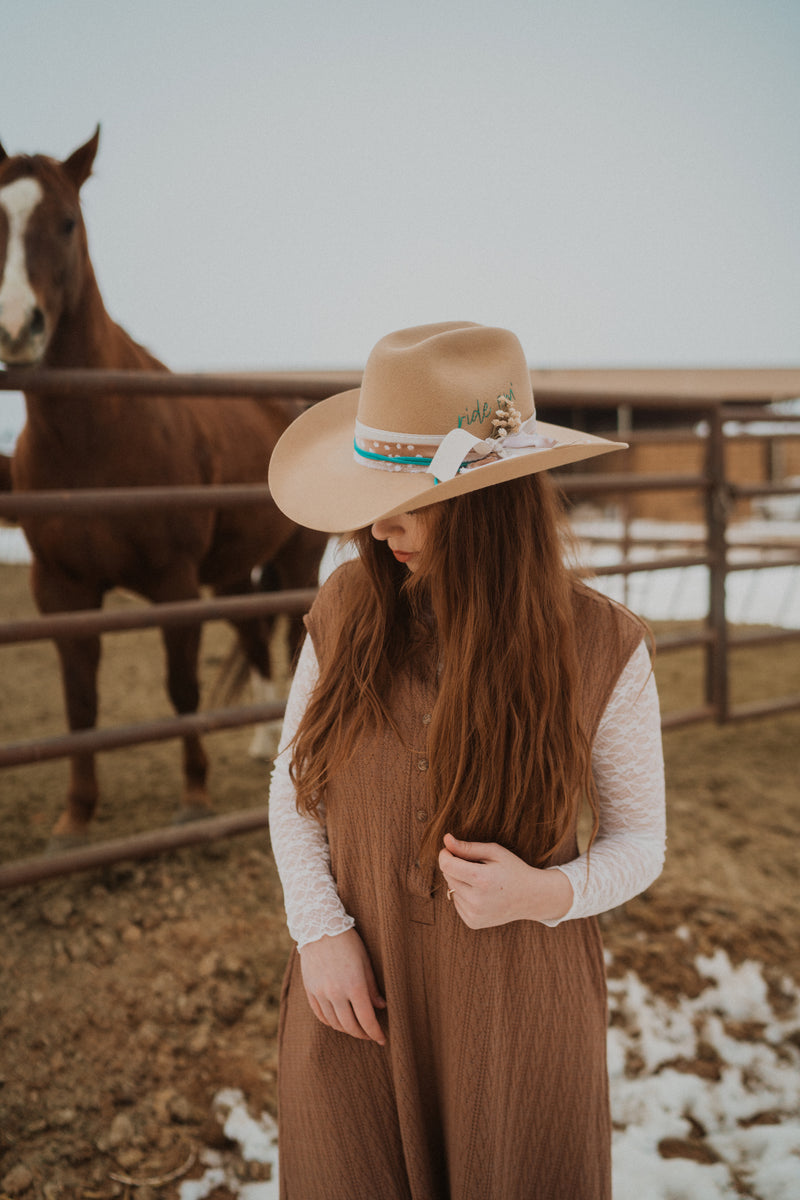 Oat Hat | Embroidered