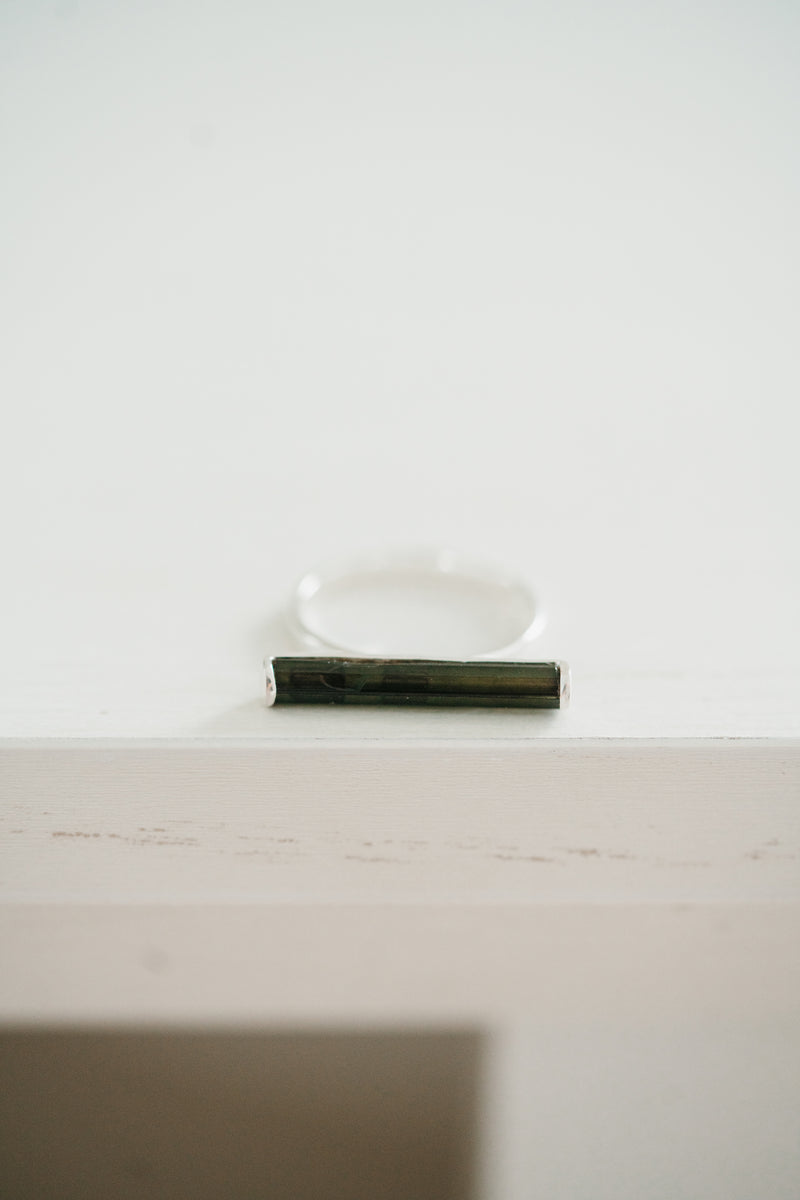 Eddison Ring | Small | Green